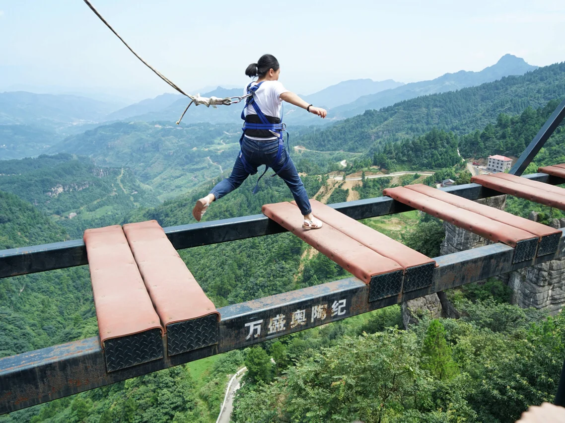 包含恒大主场迎战重庆力帆，高空作战迎接新挑战的词条