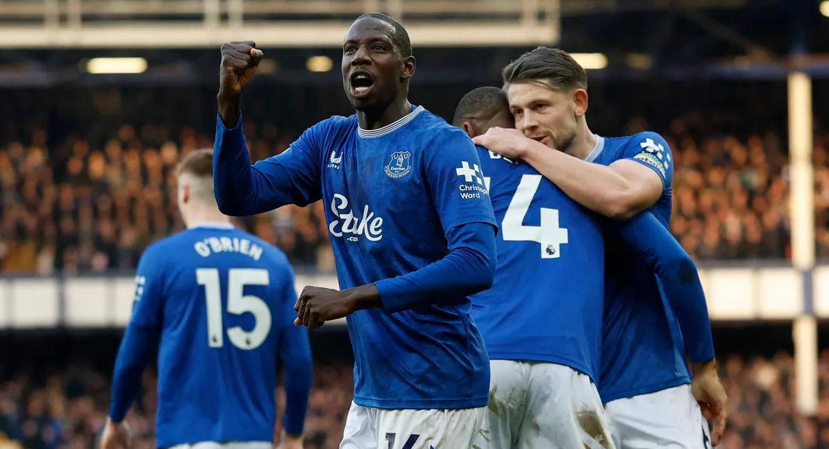 穆古鲁扎在MAD比赛中突破纪录，连败引发热议！的简单介绍