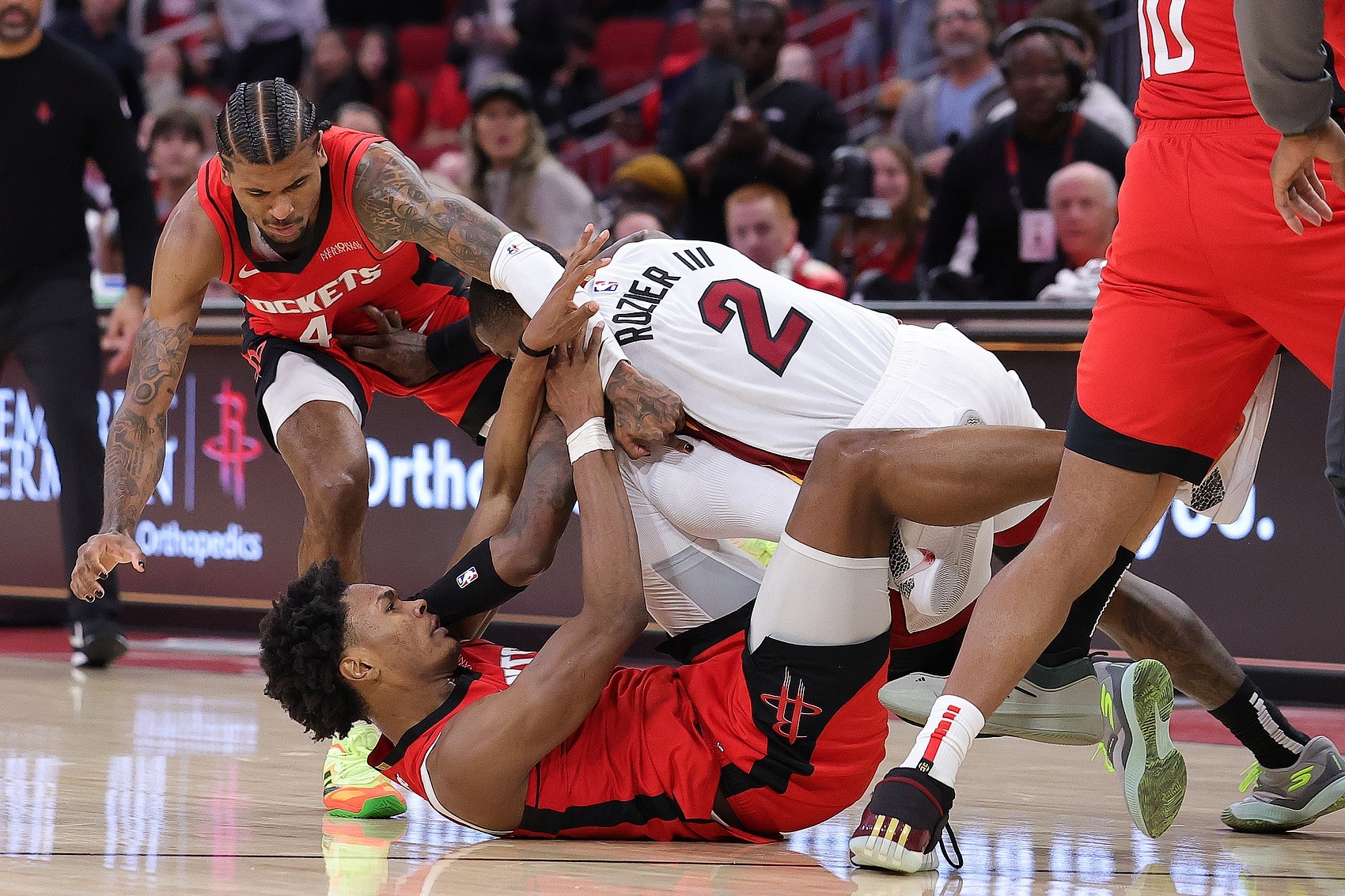 关于热火核心球员伤退，球队未来走势成疑，实现文章女人投资应该时间觉得.的信息